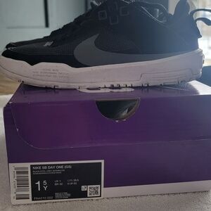 Nike SB Day One Black and Gray Sneakers